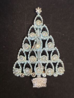 Vintage BEATRIX BOOK PIECE Silver Tone Blue Rhinestone Christmas Tree Brooch